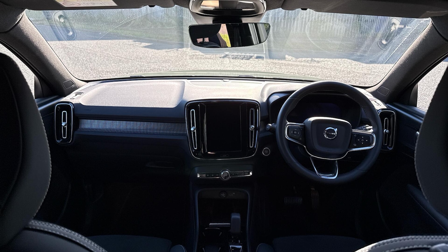 Used Volvo XC40 2023 for sale - 76094666: Photo 5