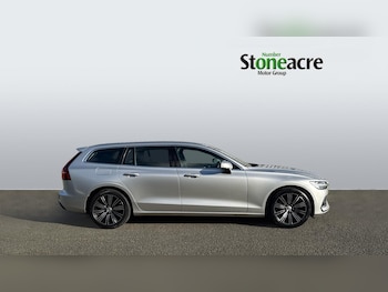 Used Volvo V60 2020 for sale - 76377951: Photo