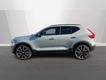 Used Volvo XC40 2026 for sale - 78998910: Photo