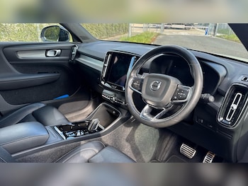 Used Volvo XC40 2021 for sale - 75757275: Photo