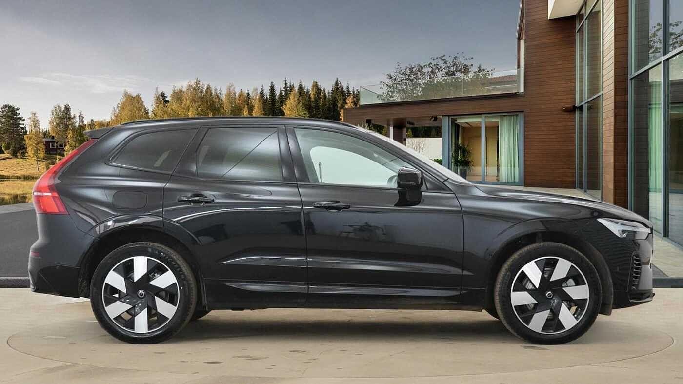 Used Volvo XC60 2024 for sale - 76607042: Photo 2