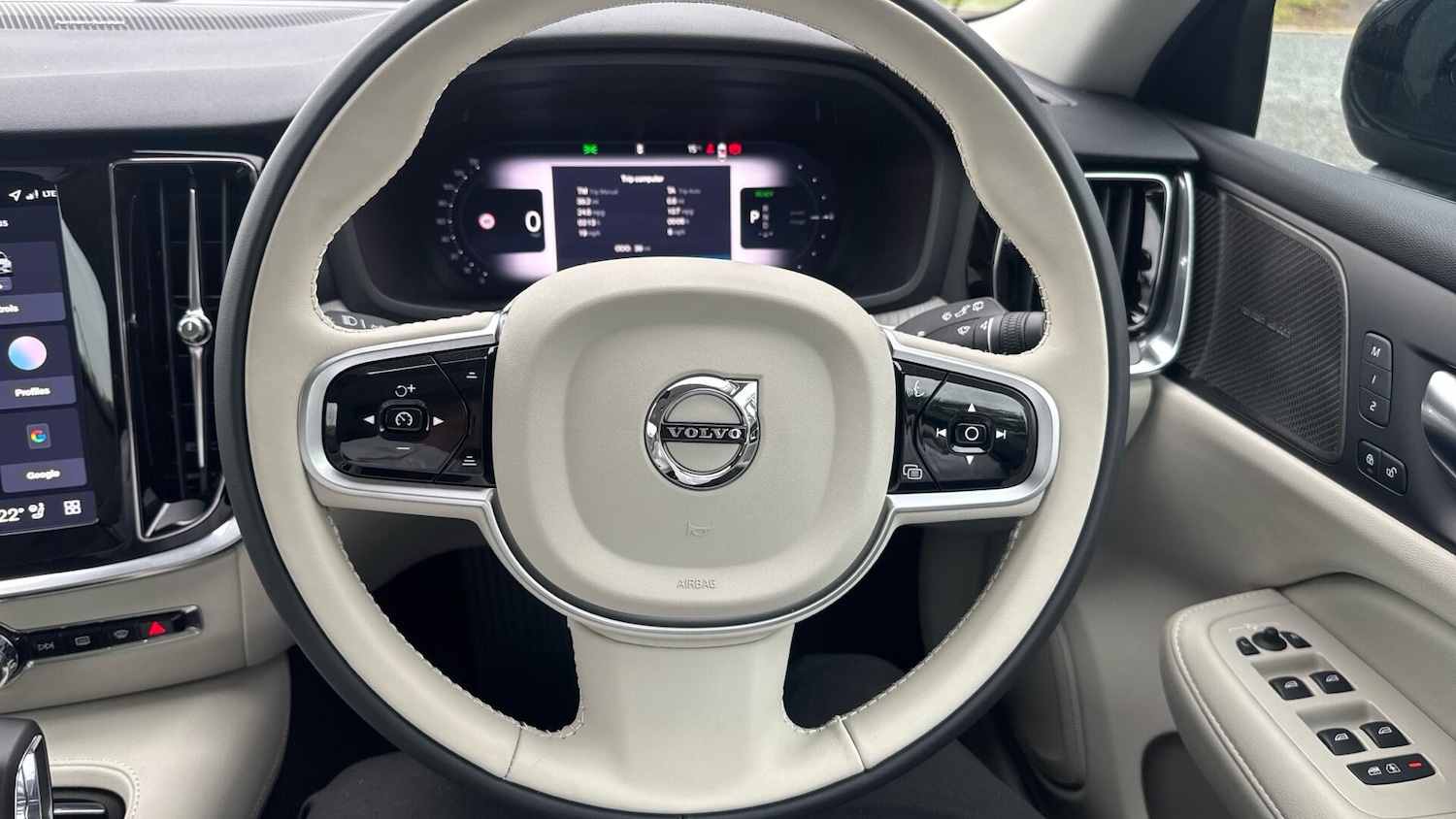 Used Volvo V60 2025 for sale - 76714829: Photo 10