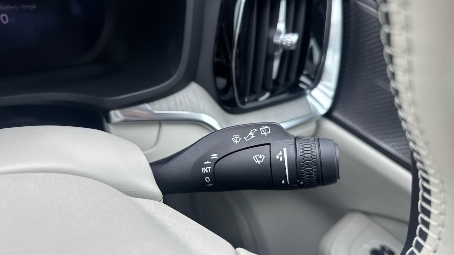 Used Volvo V60 2025 for sale - 76714829: Photo 22