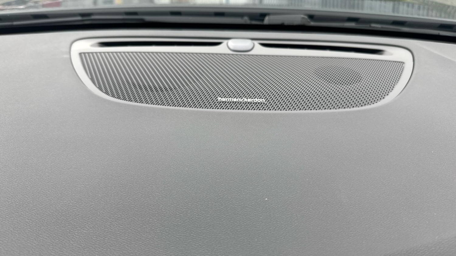 Used Volvo V60 2025 for sale - 76714829: Photo 24