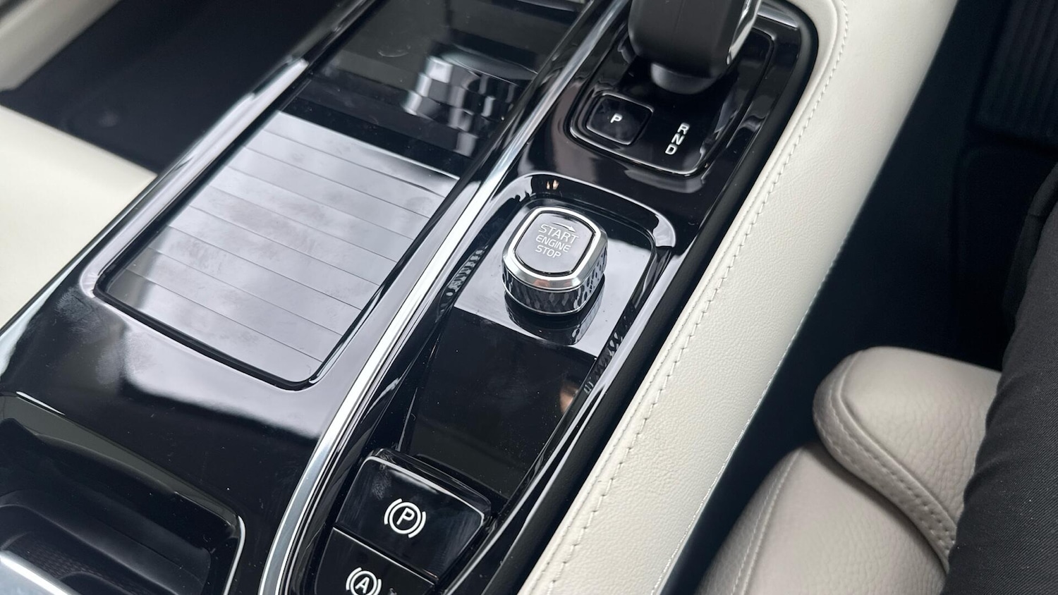 Used Volvo V60 2025 for sale - 76714829: Photo 26