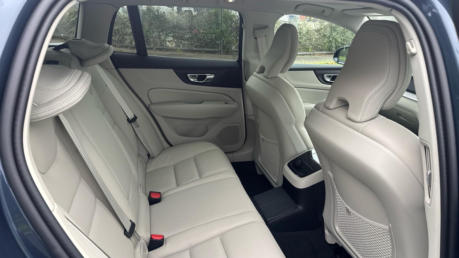 Used Volvo V60 2025 for sale - 76714829: Photo 32