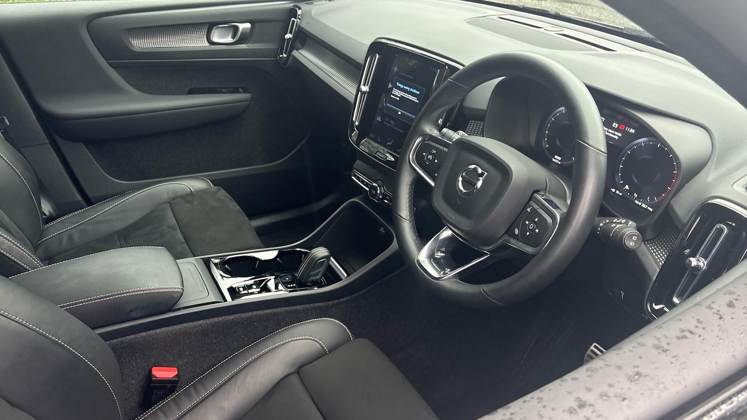 Used Volvo XC40 2021 for sale - 76095181: Photo 4