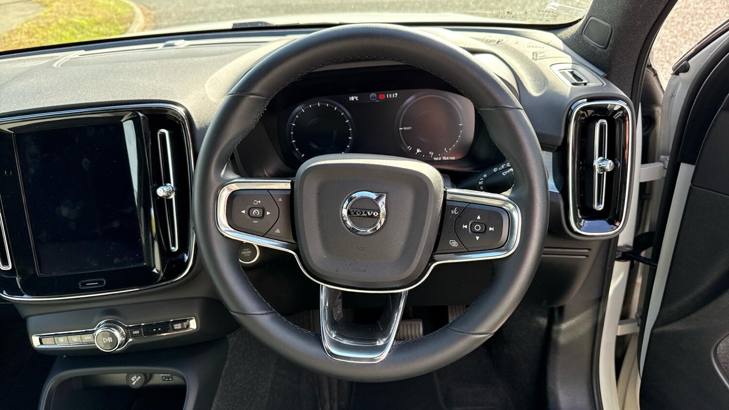 Used Volvo XC40 2022 for sale - 75927326: Photo 10