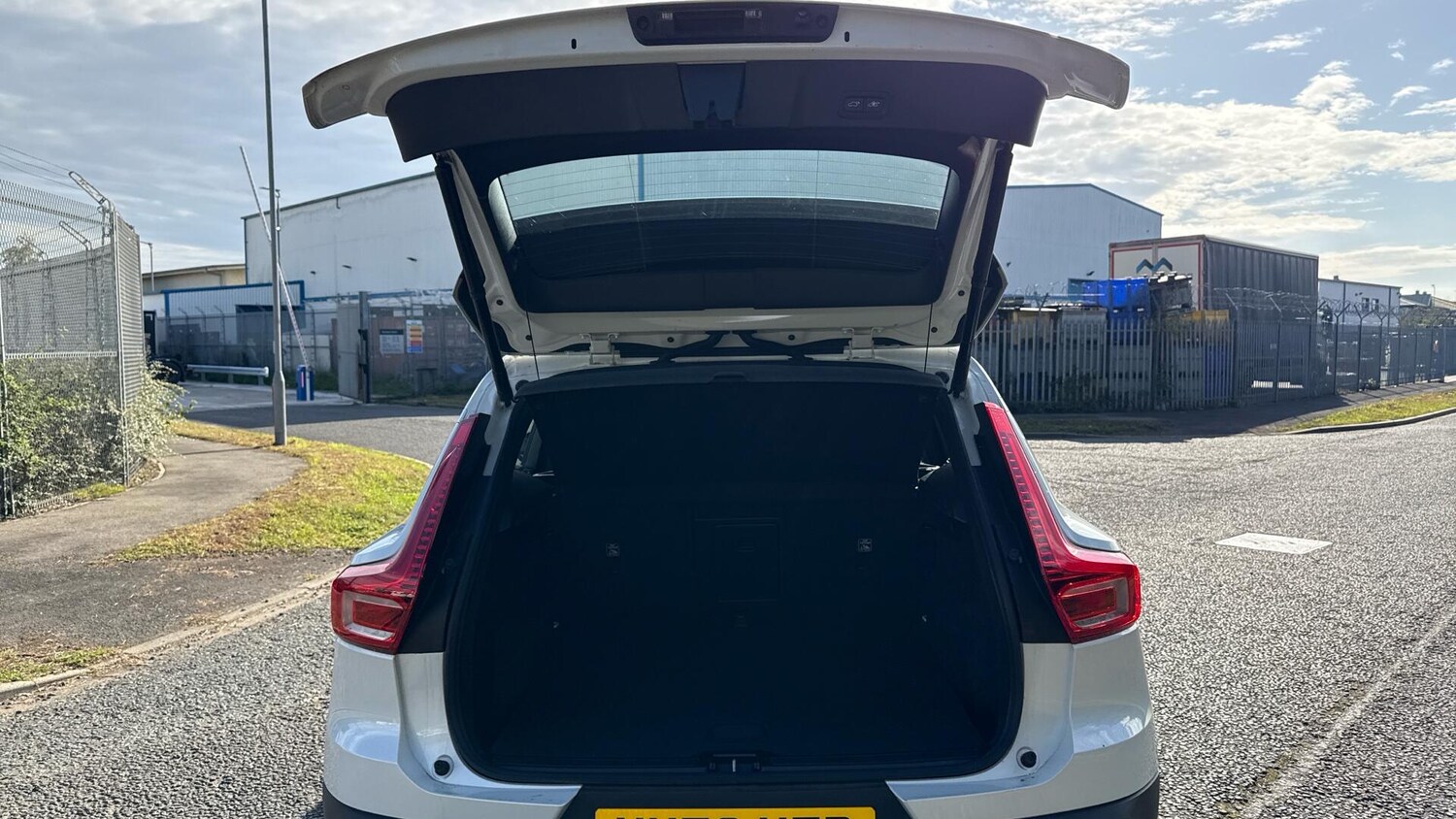 Used Volvo XC40 2022 for sale - 75927326: Photo 13