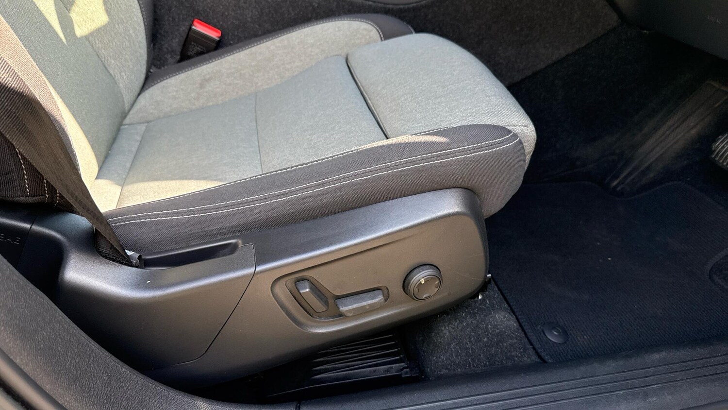 Used Volvo XC40 2022 for sale - 75927326: Photo 28
