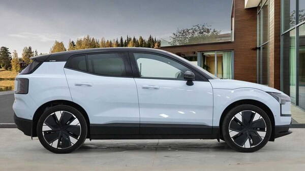 Used Volvo EX30 2024 for sale - 75477553: Photo 2