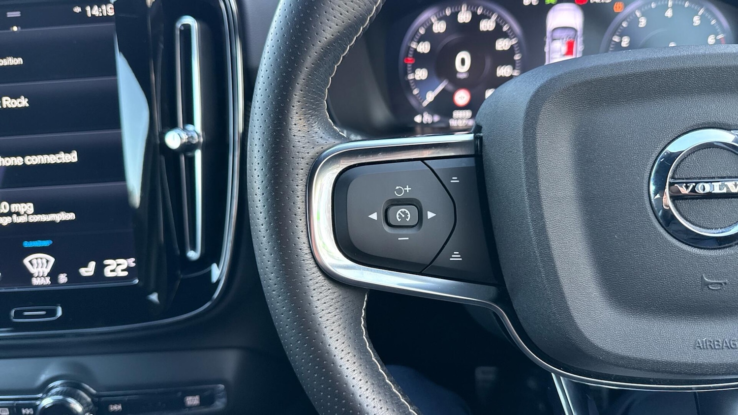 Used Volvo XC40 2020 for sale - 77203155: Photo 20