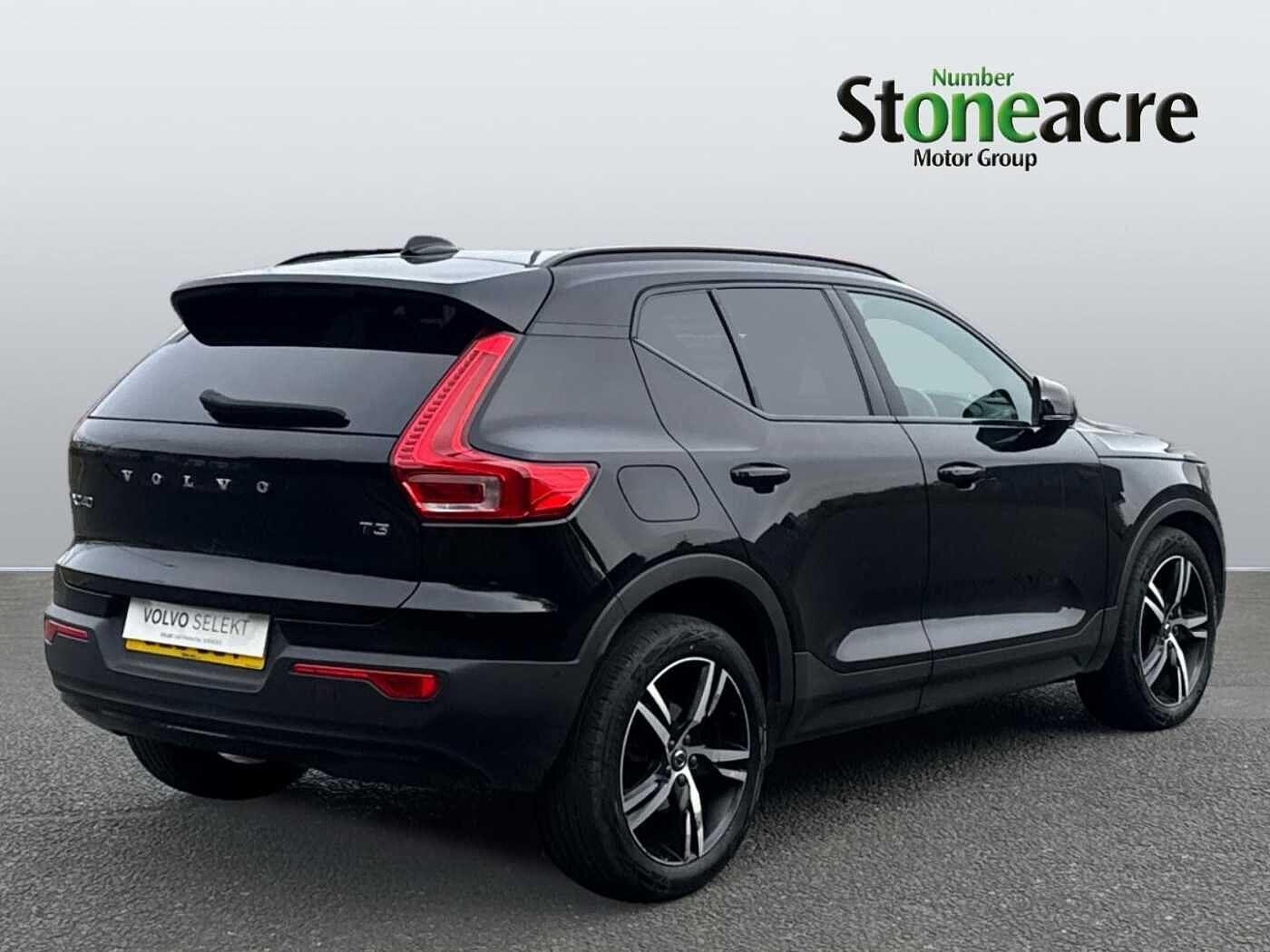 Used Volvo XC40 2025 for sale - 76094907: Photo 2