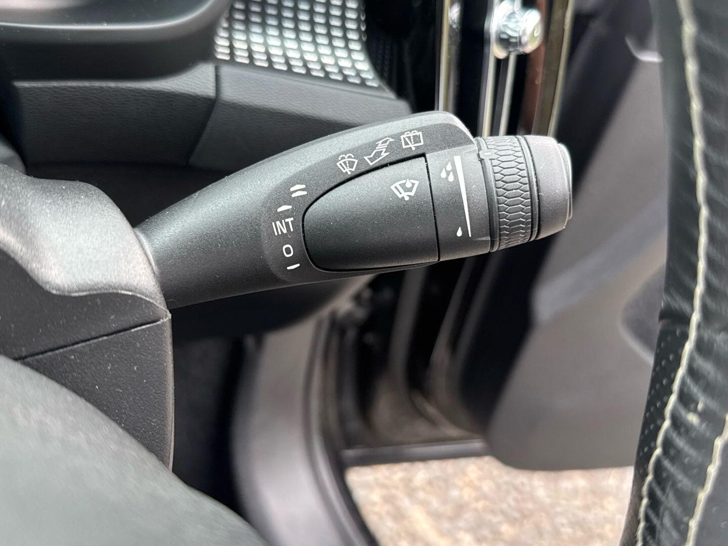 Used Volvo XC40 2025 for sale - 76094907: Photo 54