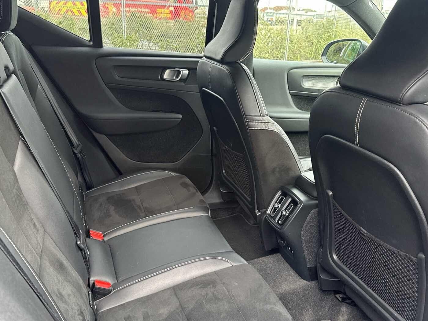 Used Volvo XC40 2025 for sale - 76094907: Photo 6