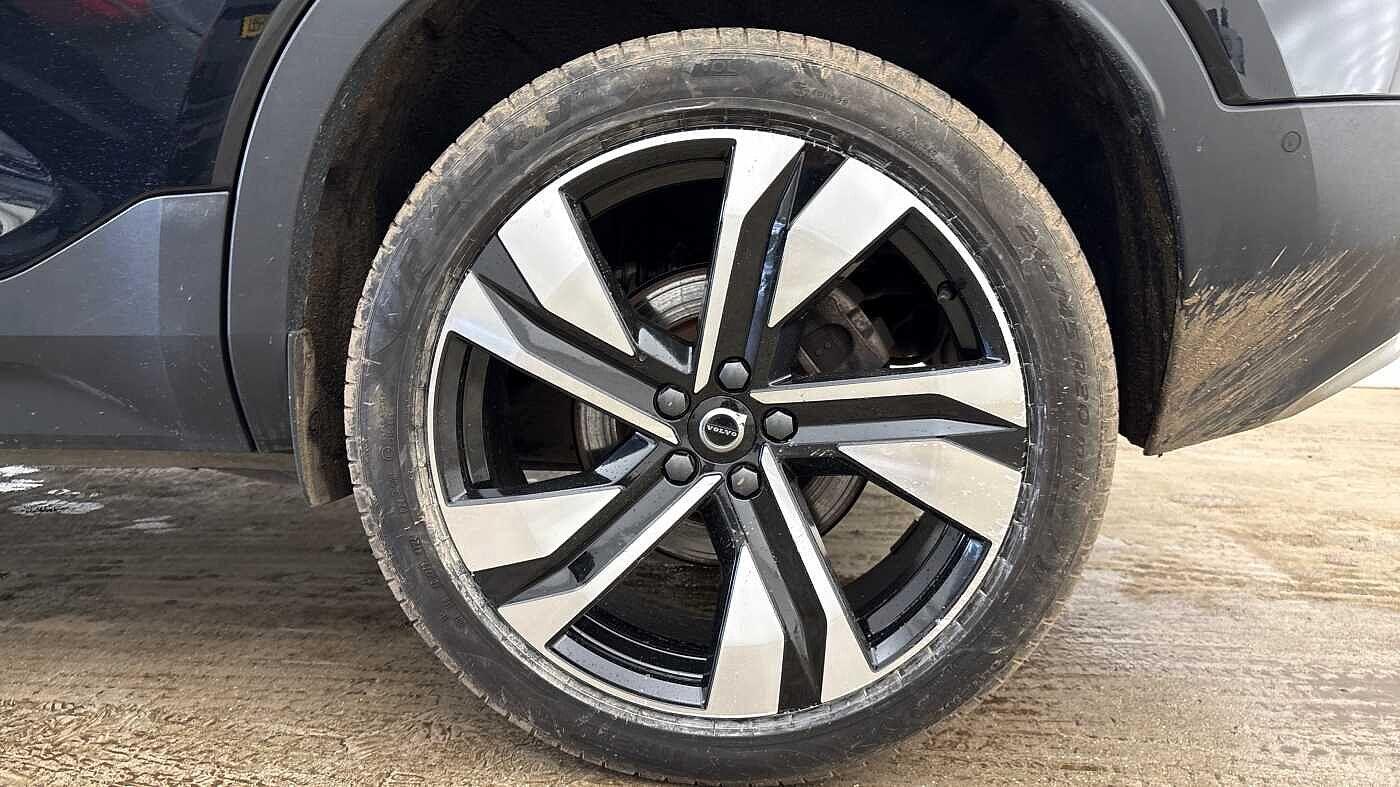 Used Volvo XC40 2025 for sale - 77646419: Photo 4