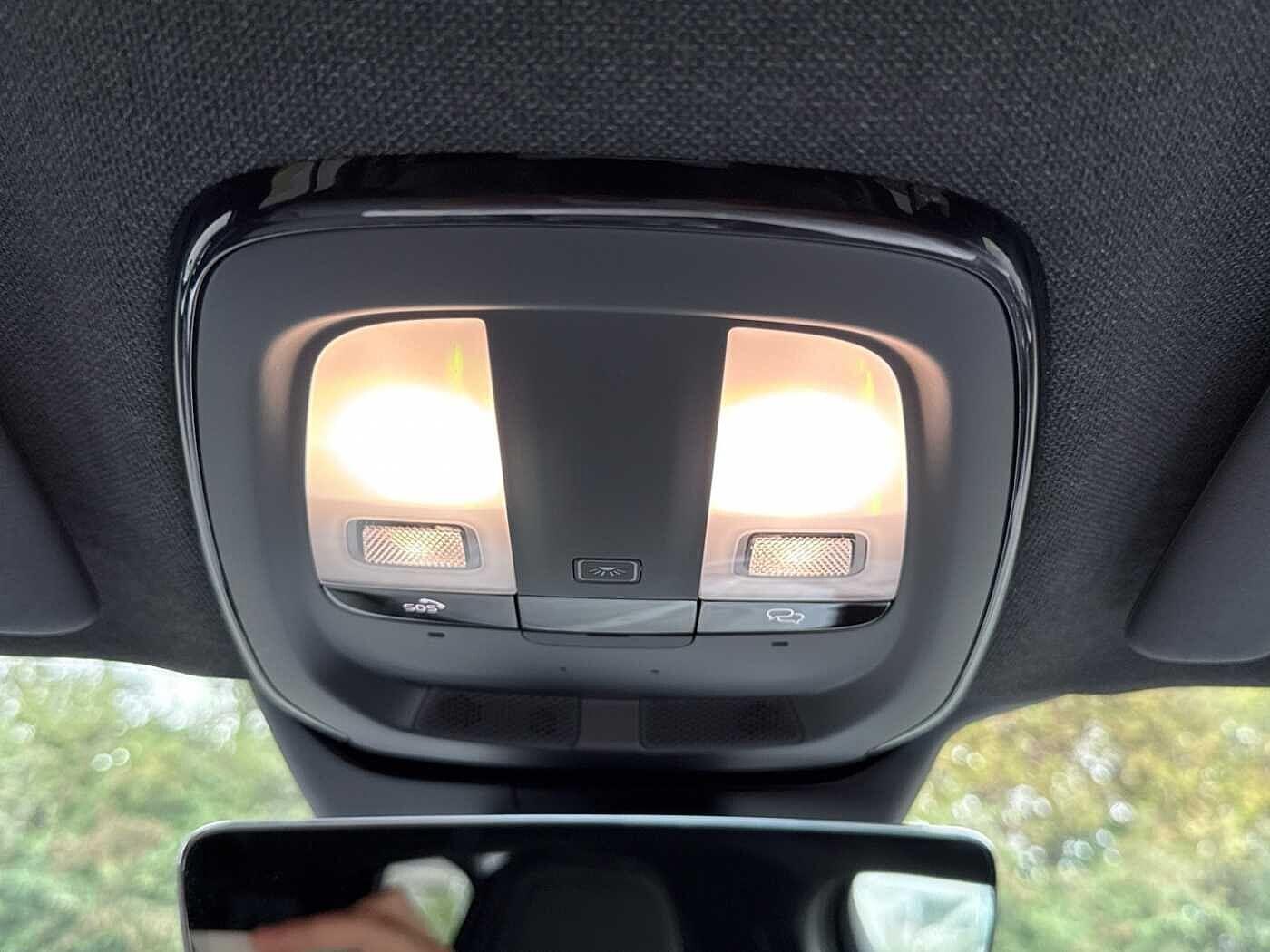 Used Volvo XC40 2023 for sale - 76024352: Photo 24