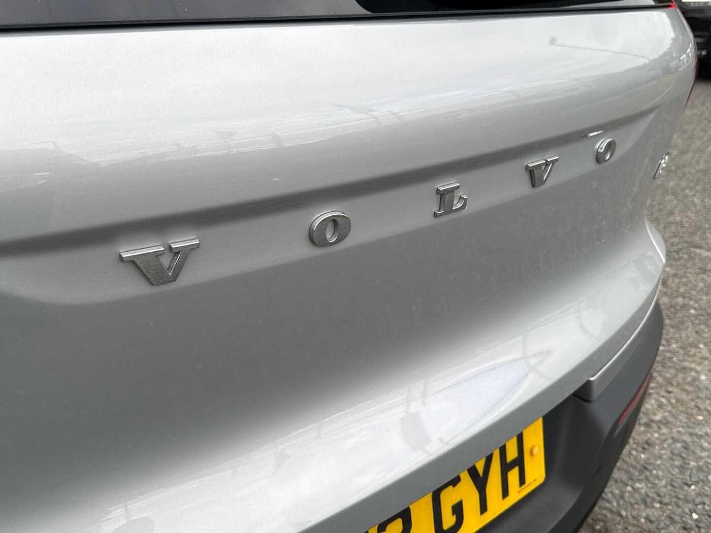 Used Volvo XC40 2023 for sale - 76024352: Photo 32