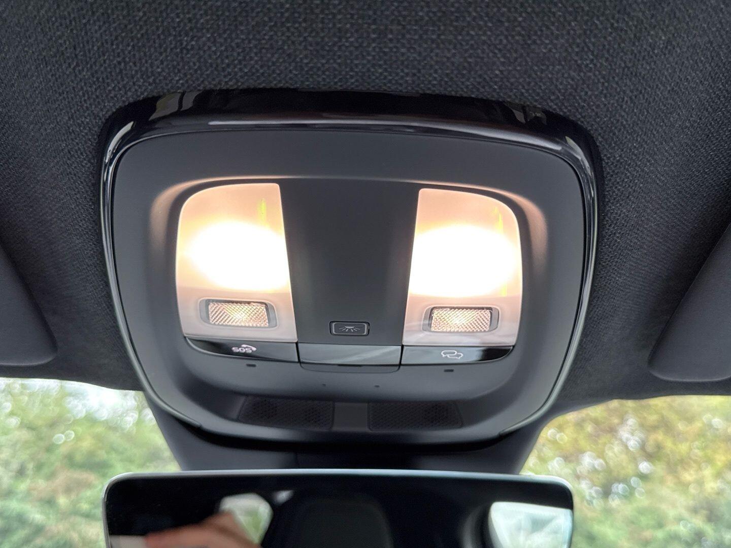 Used Volvo XC40 2023 for sale - 76024352: Photo 64