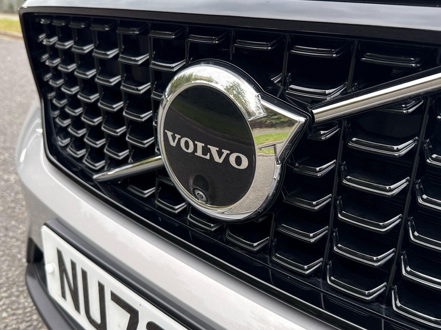 Used Volvo XC40 2023 for sale - 76024352: Photo 80