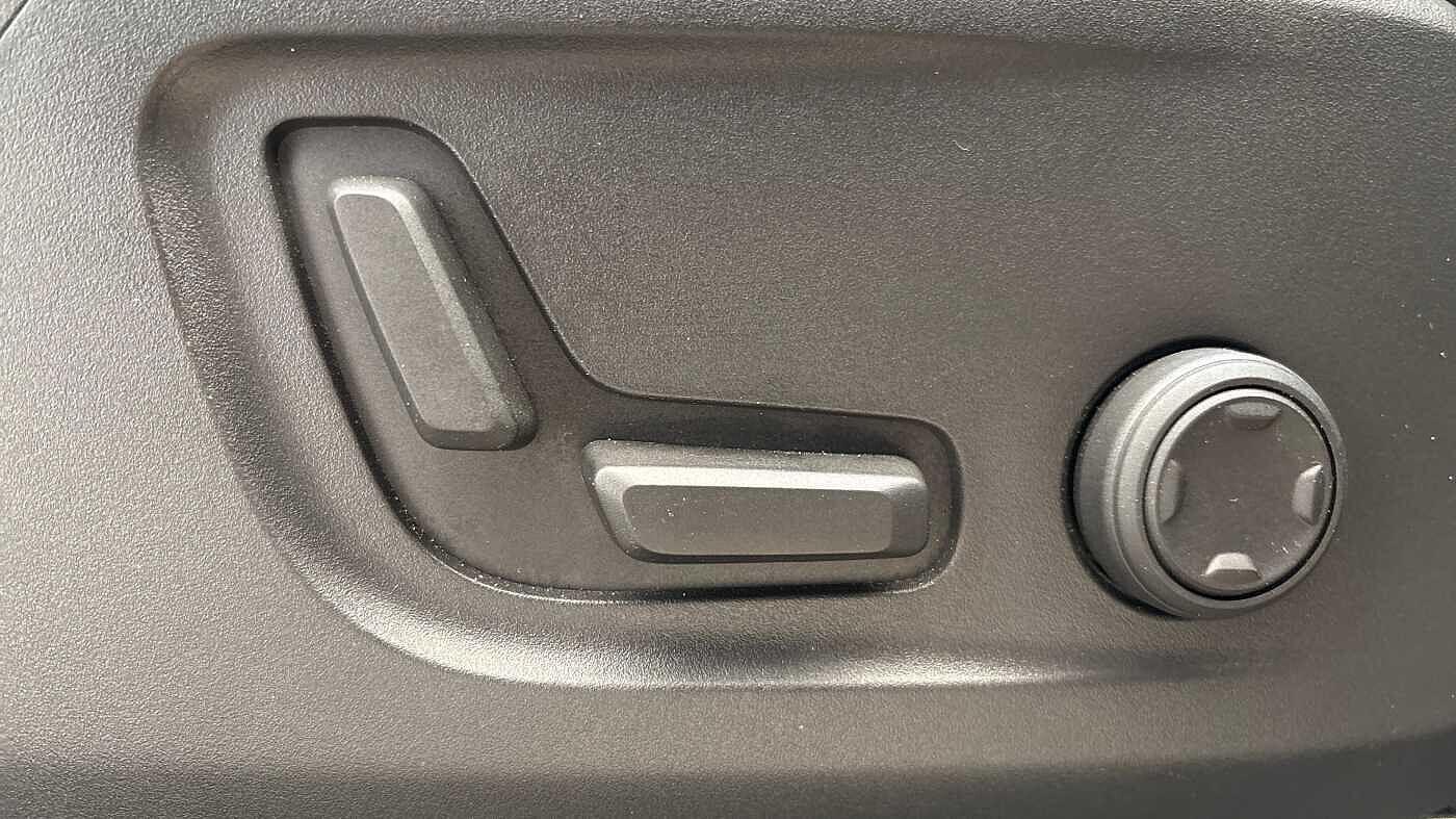 Used Volvo XC40 2025 for sale - 77412242: Photo 28