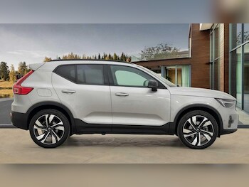 Used Volvo XC40 2025 for sale - 77412242: Photo