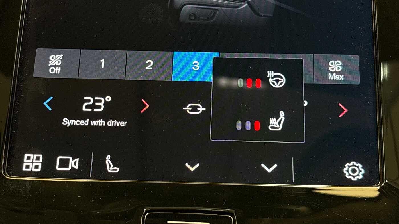 Used Volvo XC40 2025 for sale - 77412242: Photo 40