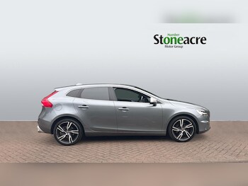 Used Volvo V40 2019 for sale - 78684327: Photo