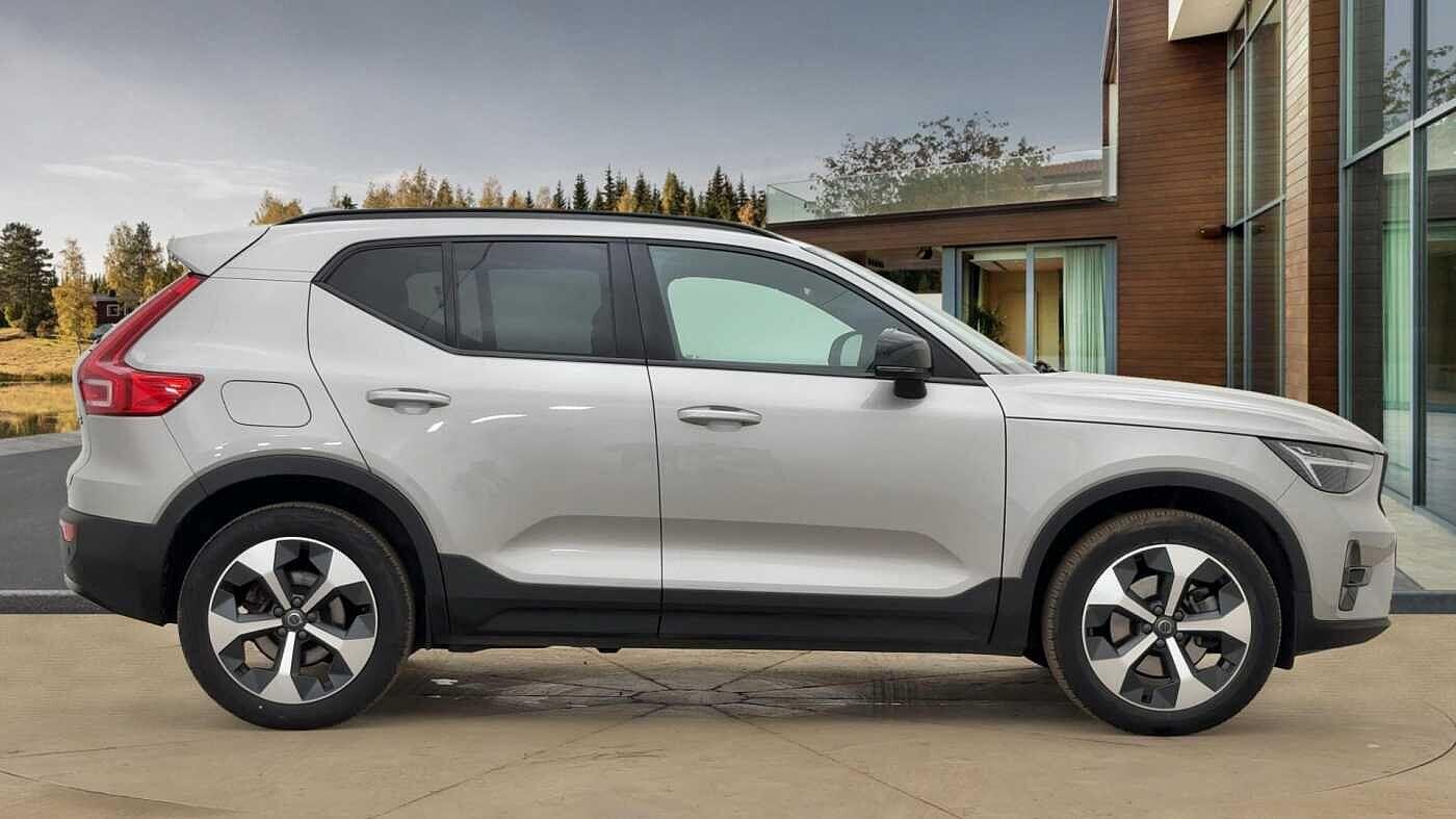 Used Volvo XC40 2024 for sale - 76336645: Photo 2