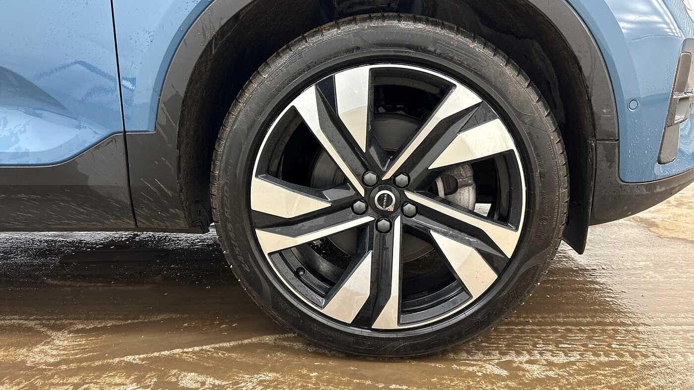 Used Volvo XC40 2025 for sale - 77647190: Photo 4