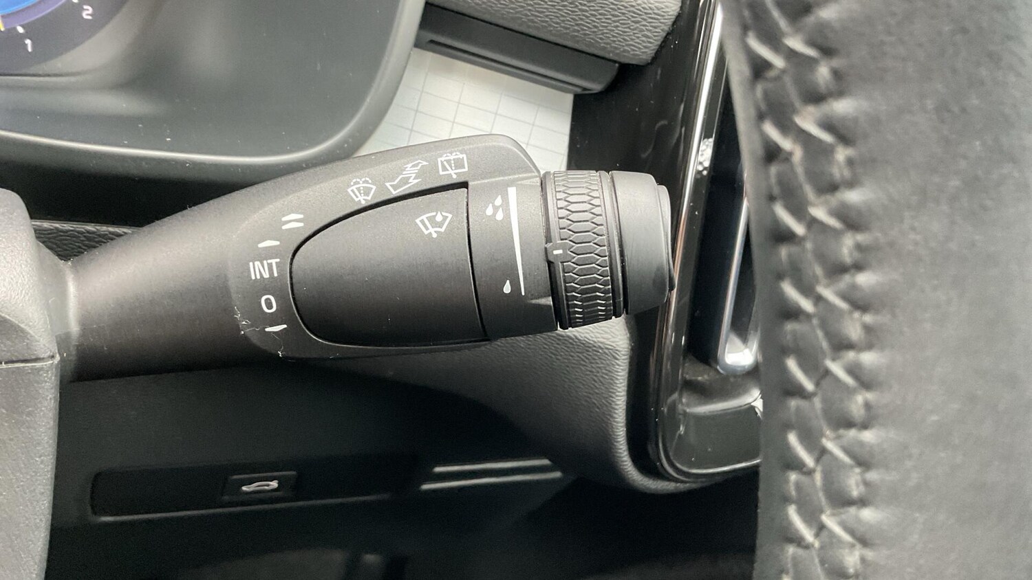 Used Volvo XC40 2023 for sale - 75926814: Photo 23