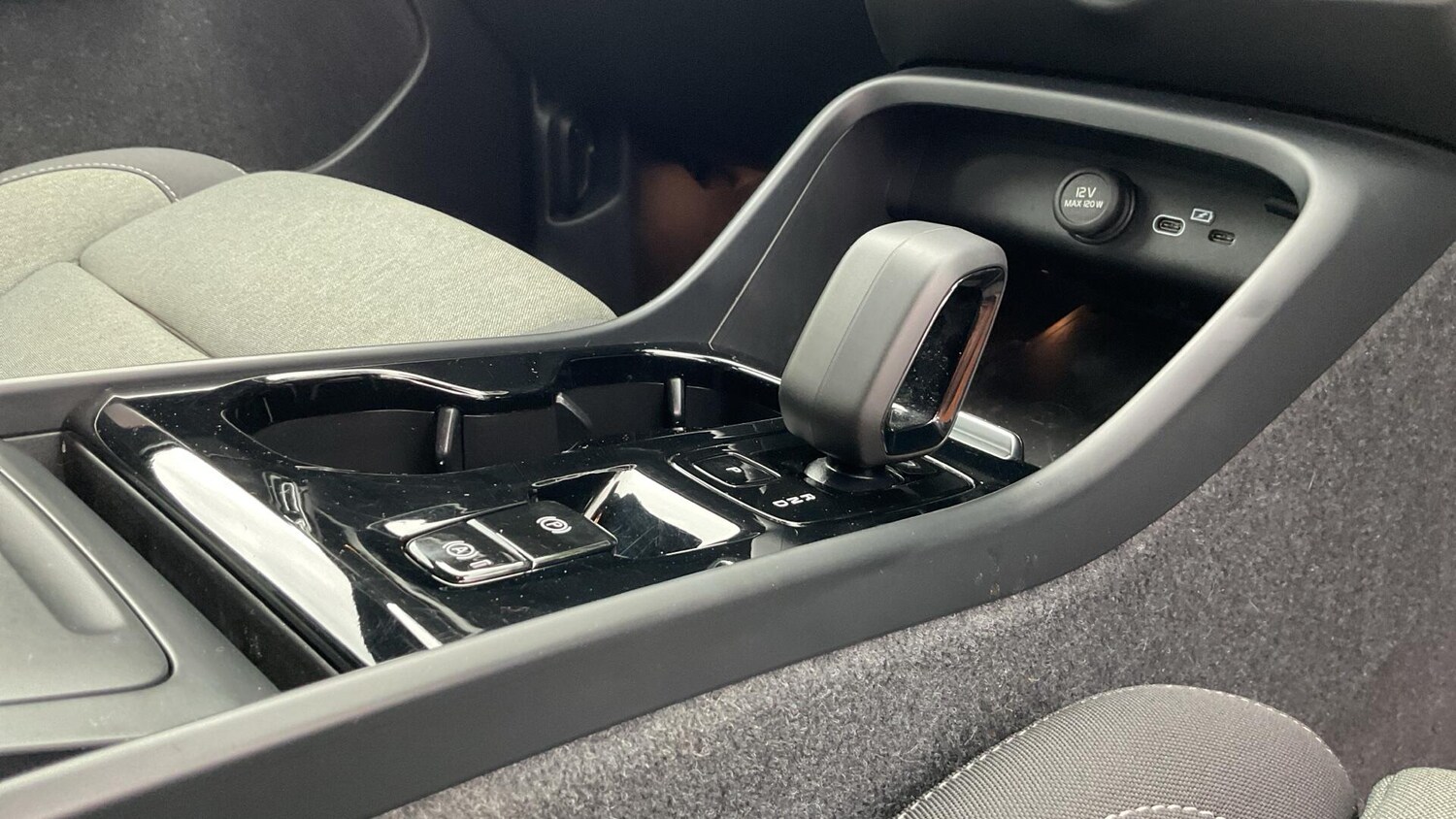 Used Volvo XC40 2023 for sale - 75926814: Photo 26