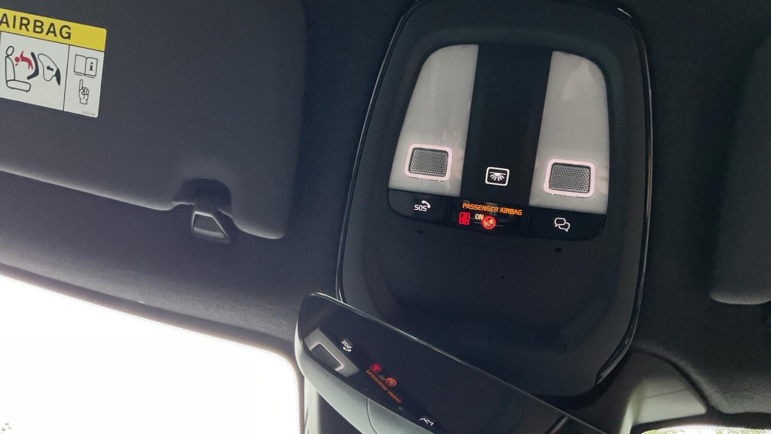Used Volvo XC40 2023 for sale - 75926814: Photo 28