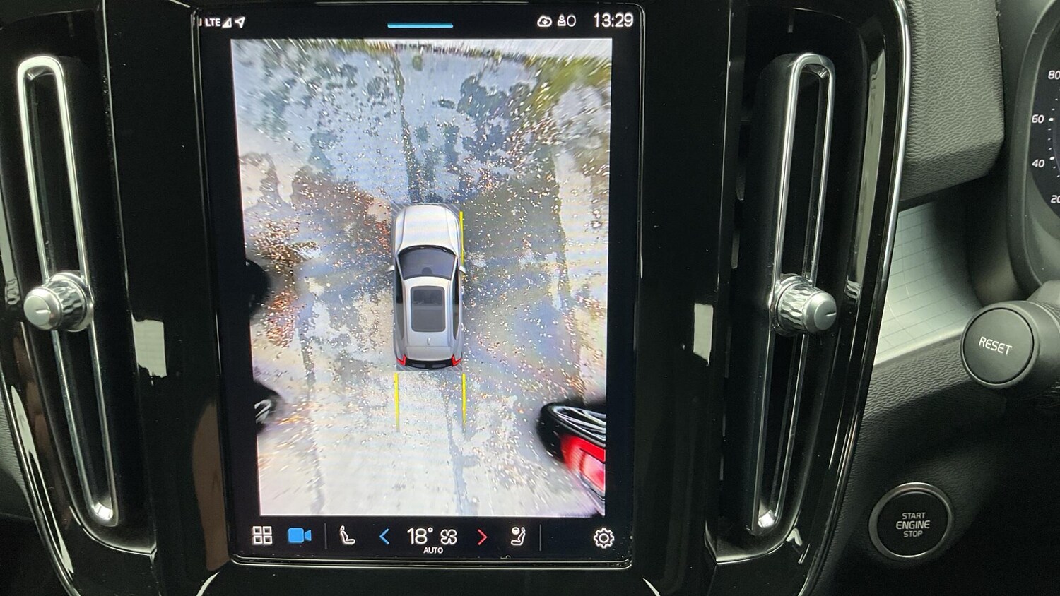 Used Volvo XC40 2023 for sale - 75926814: Photo 31