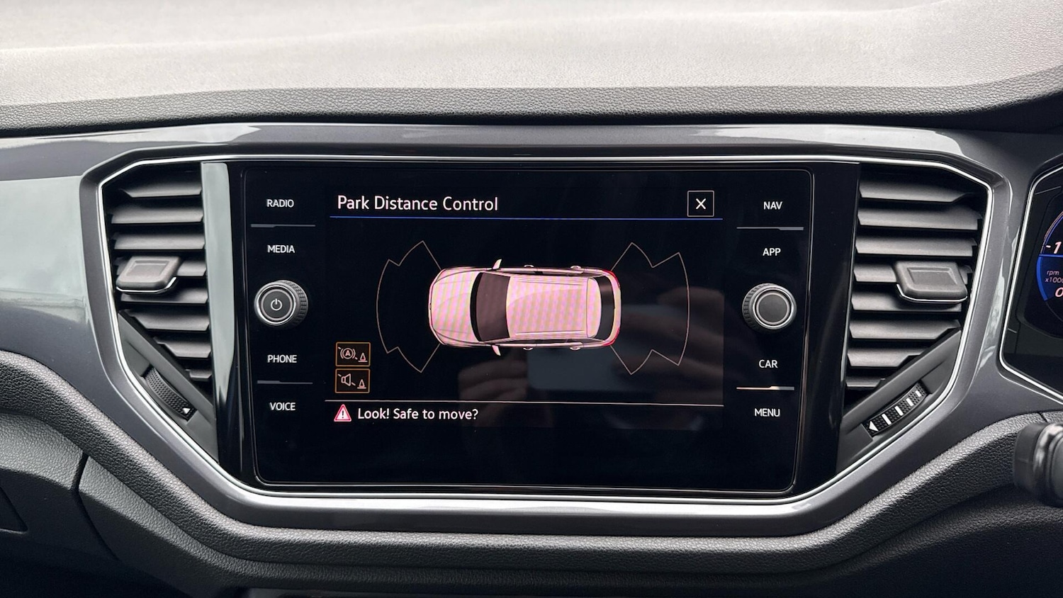 Used Volkswagen T-Roc 2021 for sale - 77479394: Photo 17