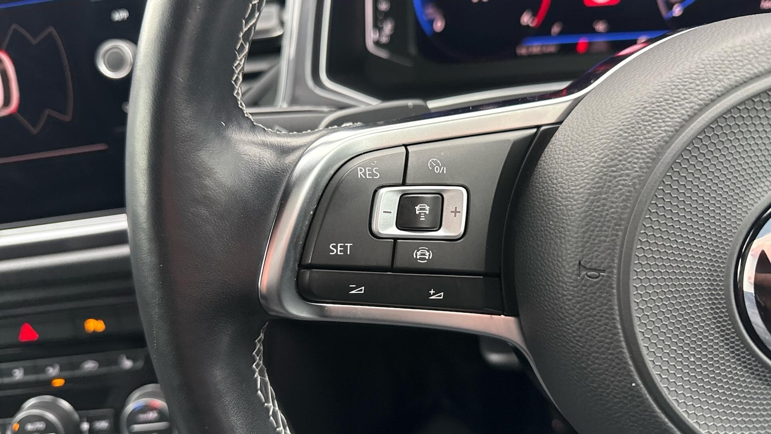 Used Volkswagen T-Roc 2021 for sale - 77479394: Photo 19