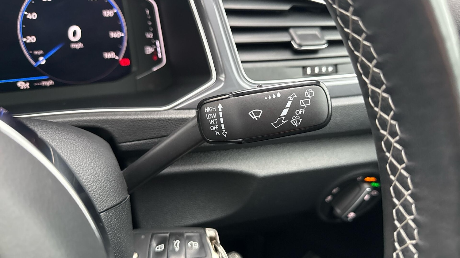 Used Volkswagen T-Roc 2021 for sale - 77479394: Photo 21