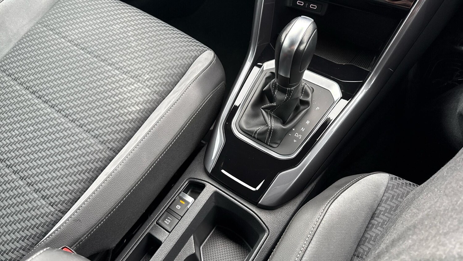 Used Volkswagen T-Roc 2021 for sale - 77479394: Photo 23