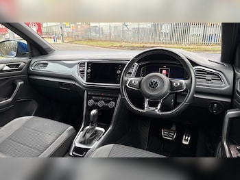 Used Volkswagen T-Roc 2021 for sale - 77479394: Photo