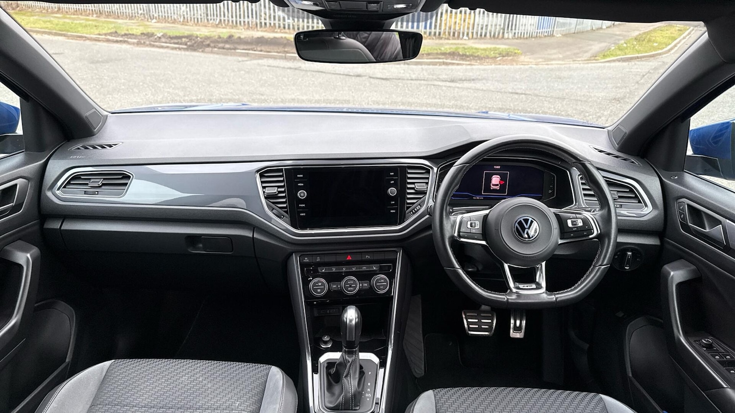 Used Volkswagen T-Roc 2021 for sale - 77479394: Photo 5