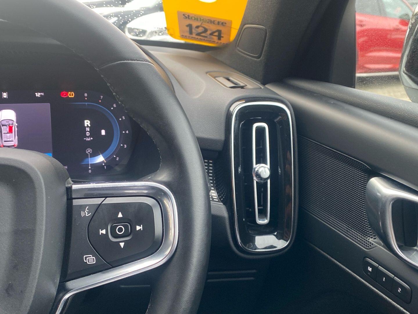 Used Volvo XC40 for sale - 77753642: Photo 11