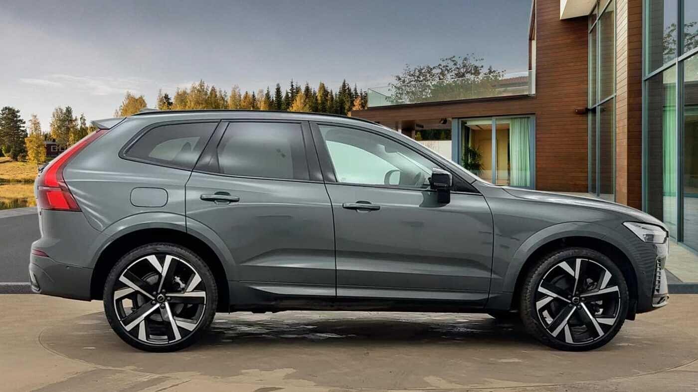 Used Volvo XC60 2025 for sale - 77314866: Photo 2