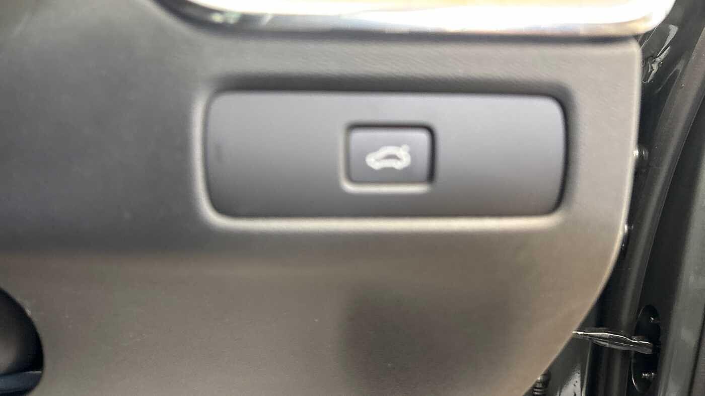 Used Volvo XC60 2025 for sale - 77314866: Photo 30