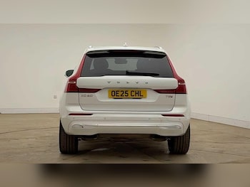 Used Volvo XC60 2025 for sale - 78923423: Photo