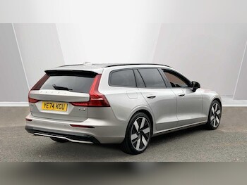 Used Volvo V60 2024 for sale - 77467953: Photo