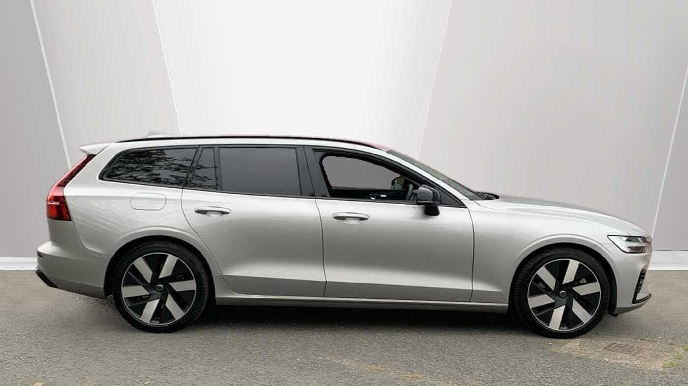 Used Volvo V60 2024 for sale - 77467953: Photo 3