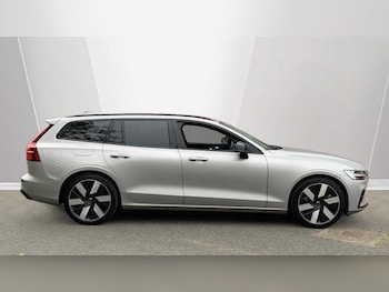 Used Volvo V60 2024 for sale - 77467953: Photo