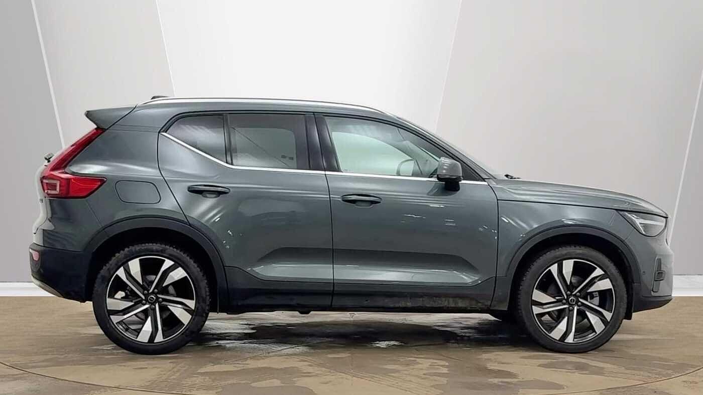 Used Volvo XC40 2025 for sale - 77478499: Photo 2