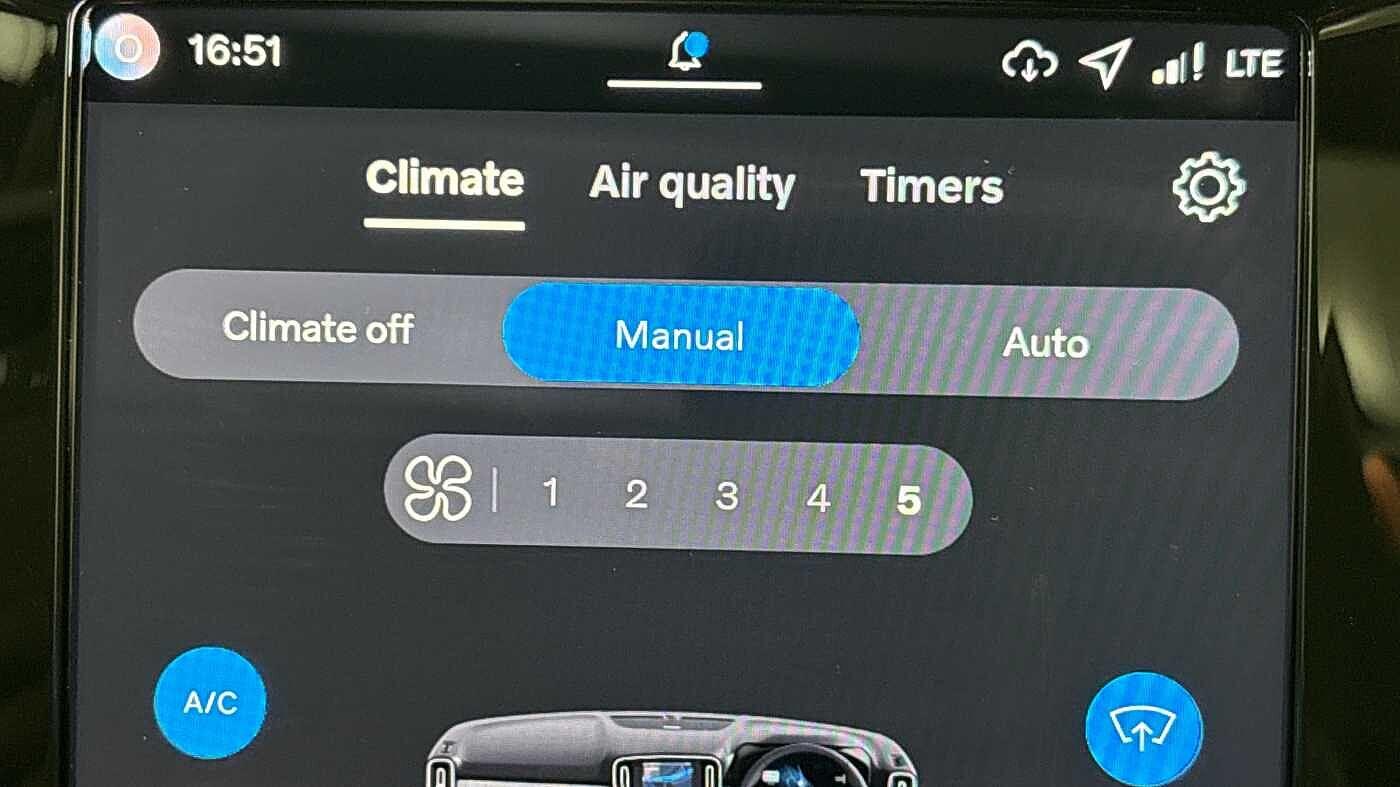 Used Volvo XC40 2025 for sale - 77478499: Photo 40