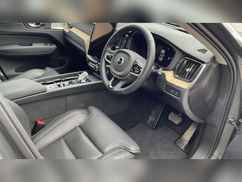 Used Volvo XC60 2025 for sale - 79116537: Photo